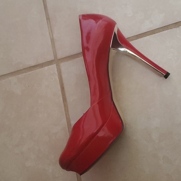 Heels 👠 - Picture 4 of 5